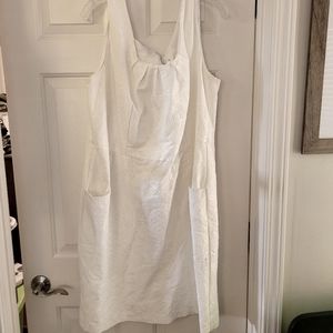 White dress with pockets